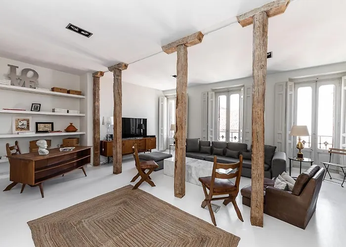 BNBHolder Refined Duplex MALASAÑA