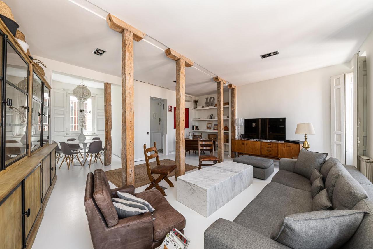 Bnbholder Refined Duplex Malasaña Apartment *