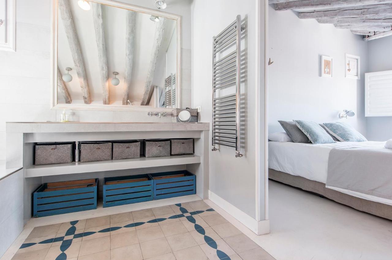 Bnbholder Refined Duplex Malasaña Apartment Madrid